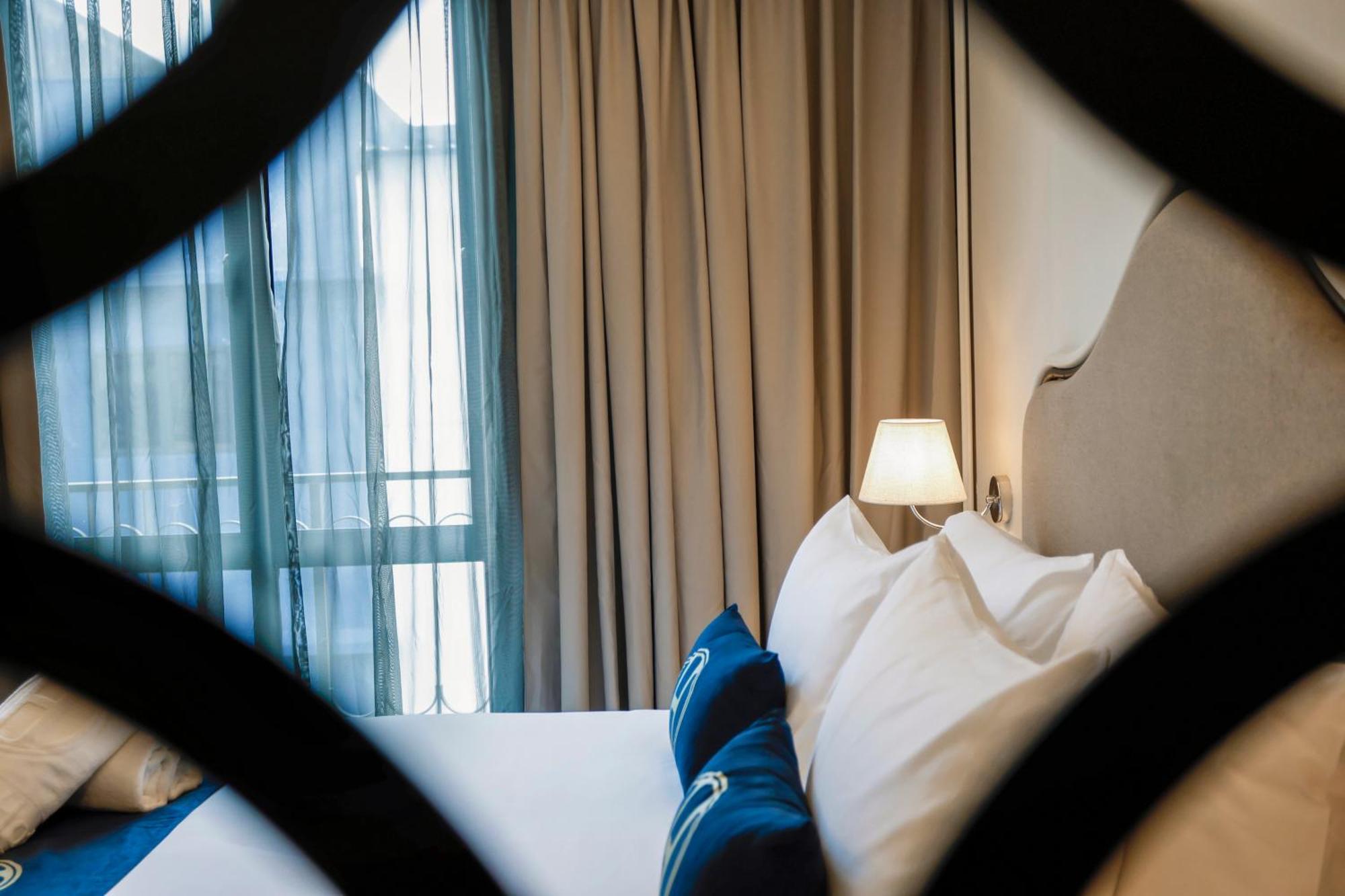 The Host Hotel Ipoh Esterno foto